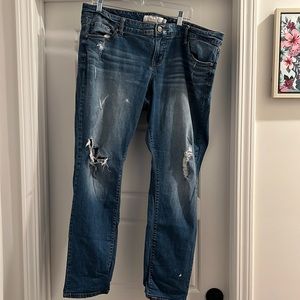 Torrid boyfriend jeans came ripped at knees